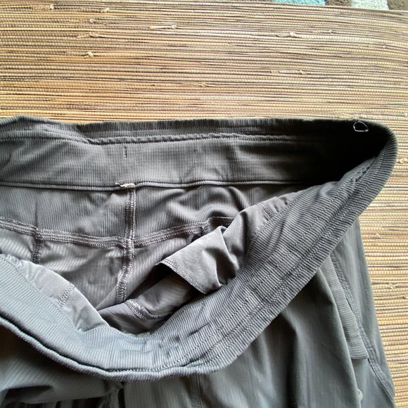 Lululemon Dance Studio Medium Grey Unlined Yoga / Workout Pants - Picture 3 of 6